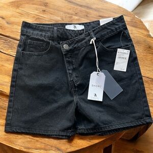 Flying Angel Black Denim‎ Shorts High Rise Short Length NWT Size 7/28